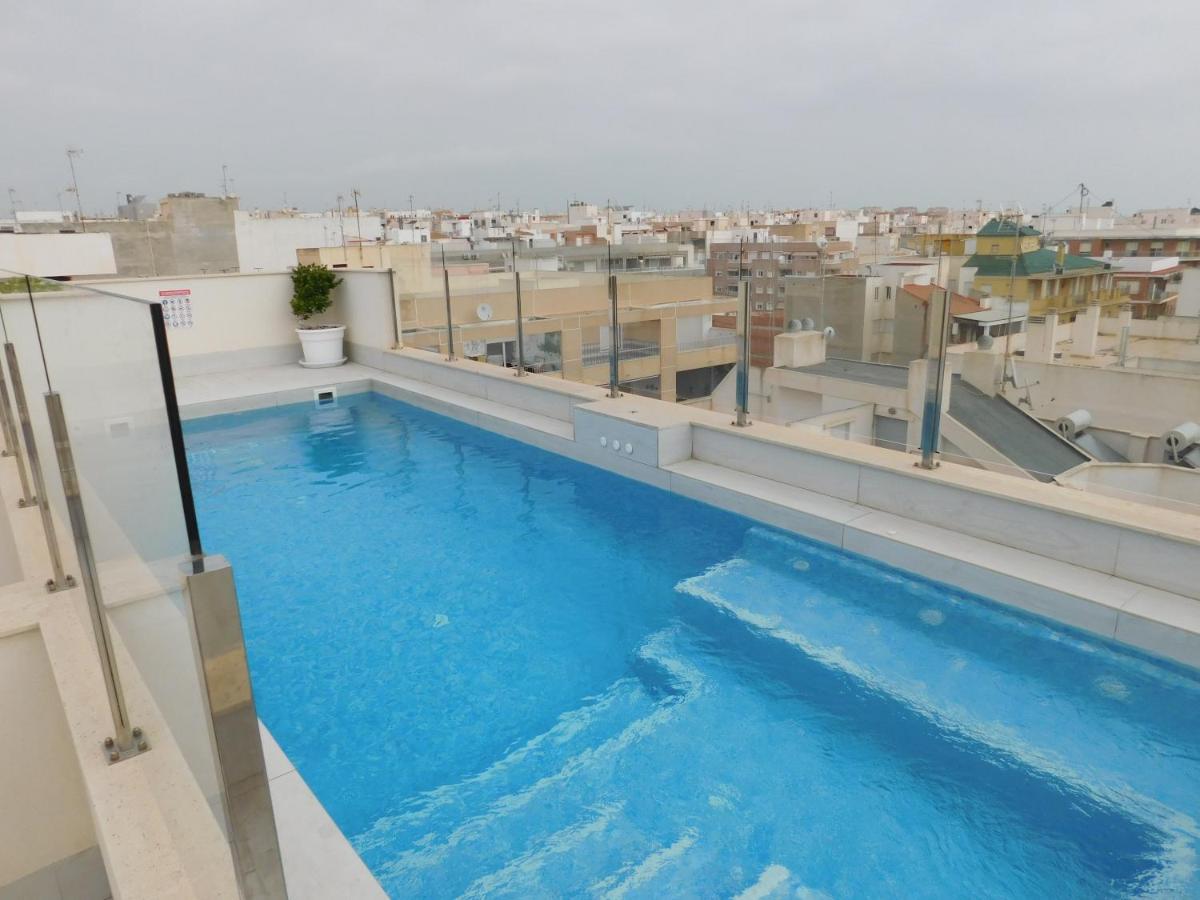 Modern And Cosy Apartment Close To The Beach Torrevieja Eksteriør billede