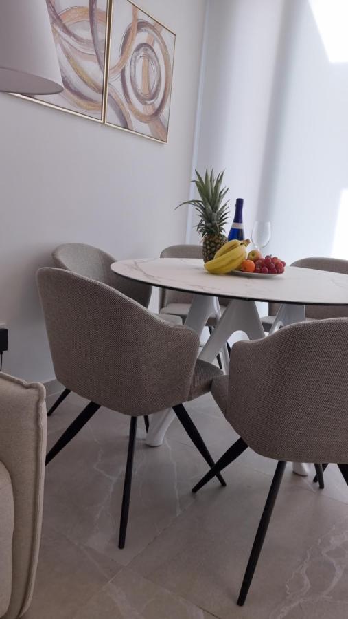 Modern And Cosy Apartment Close To The Beach Torrevieja Eksteriør billede