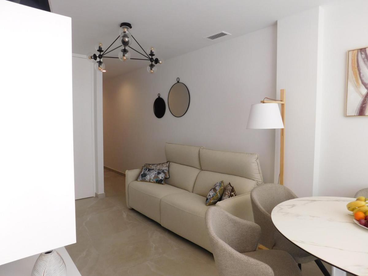 Modern And Cosy Apartment Close To The Beach Torrevieja Eksteriør billede