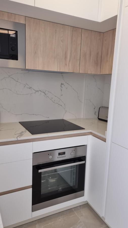 Modern And Cosy Apartment Close To The Beach Torrevieja Eksteriør billede